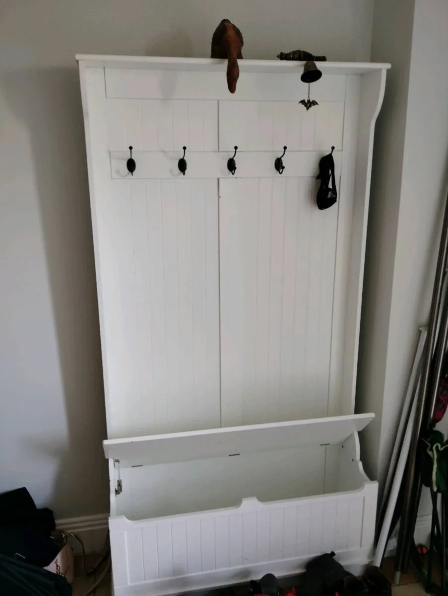 Coat stand with shoe storage - Image 2