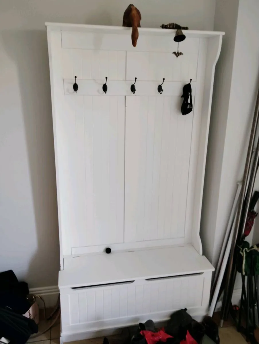 Coat stand with shoe storage - Image 3