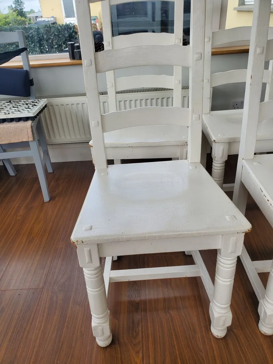 Four solid wood chairs - Image 3