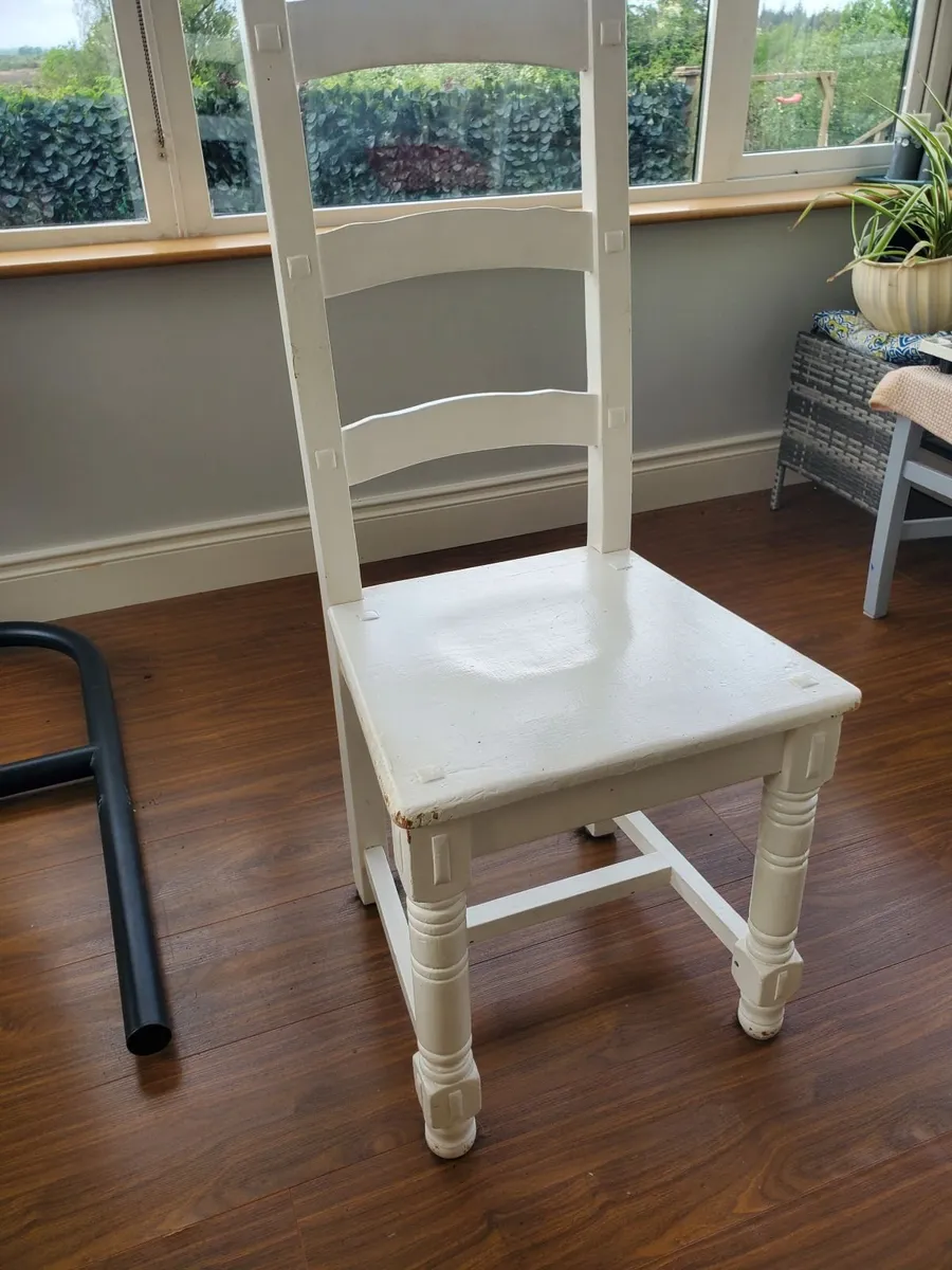 Four solid wood chairs - Image 4