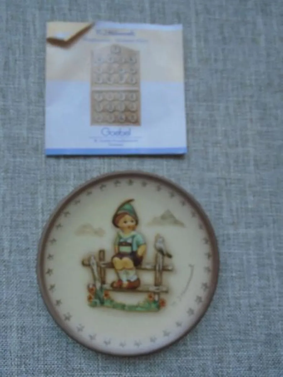 Vintage mini Hummel plate, Collectables, - Image 2