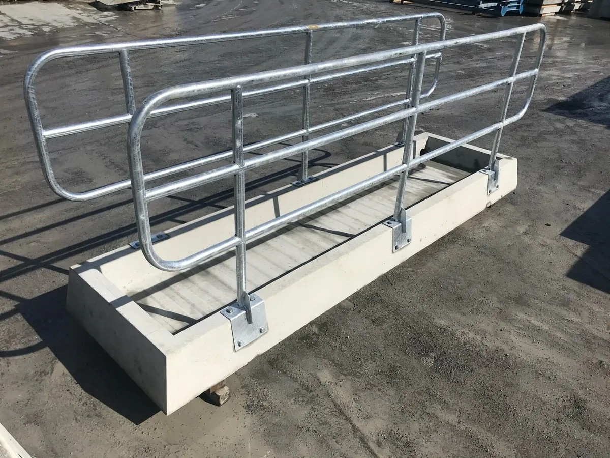 Precast concrete Footbath - Image 1