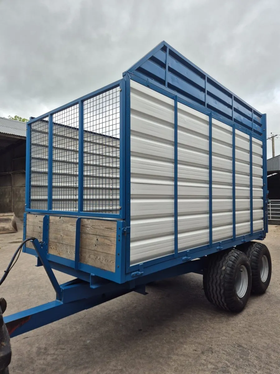 Silage trailer (mint condition) - Image 3