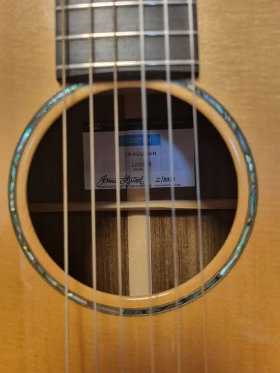 Rozawood Crossover Guitar with K&K pickup 2021 - Image 2