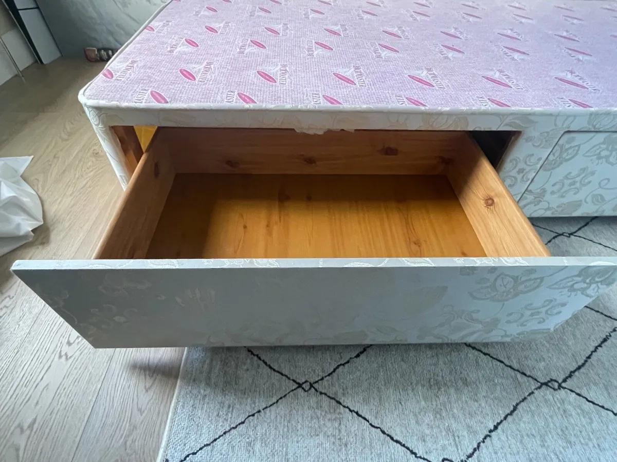 Single bed divan base - Image 2