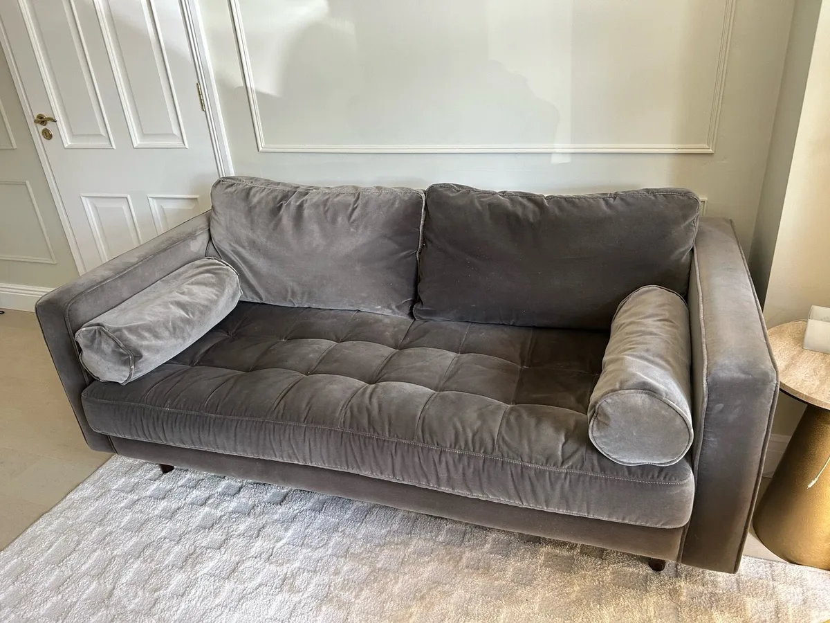Scott Velvet Sofa - Image 3