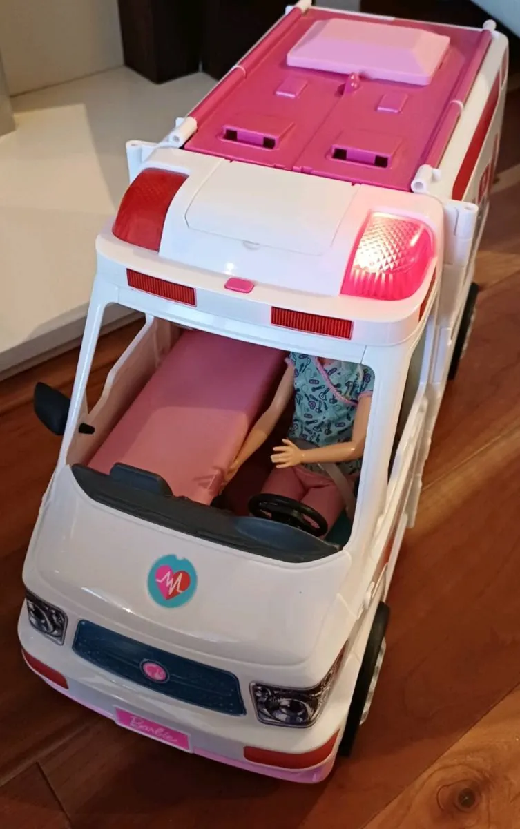Barbie Mobile clinic - Image 4