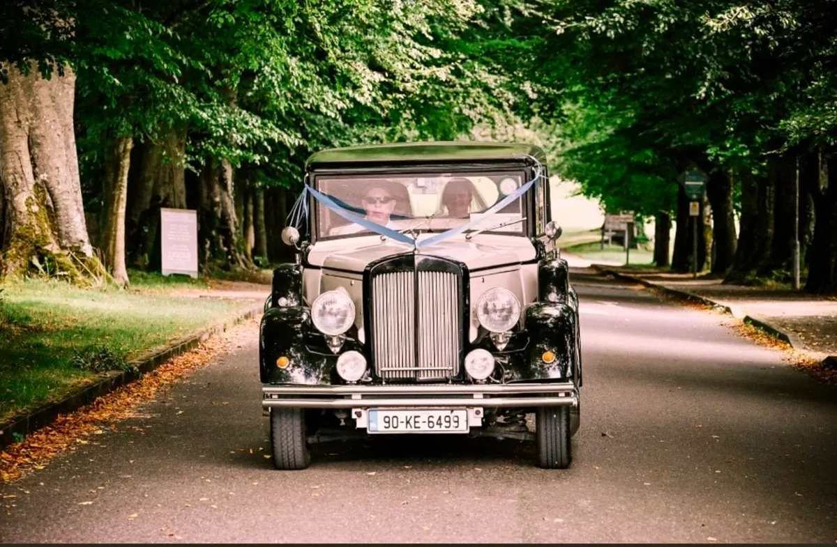 Regent wedding car - Image 2