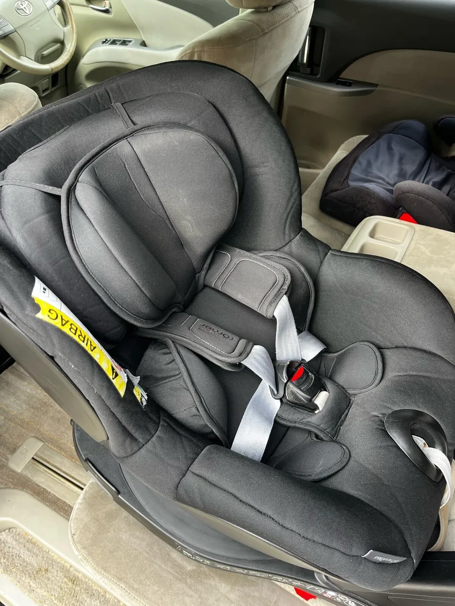 Car seat - Image 4