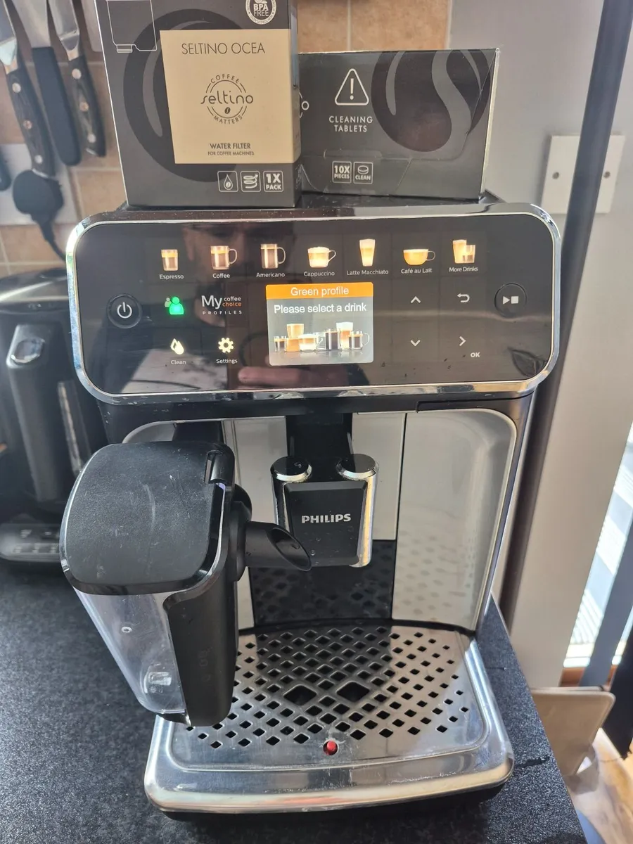 Philips LateGo 5400 Caffee Mashine - Image 4