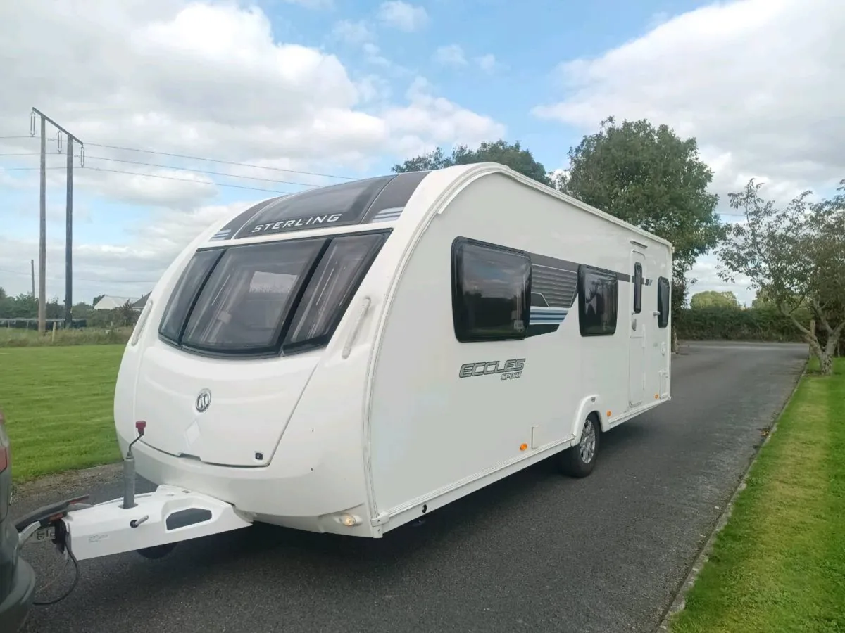 Sterling 6 Berth c/w air awning & extras - Image 3