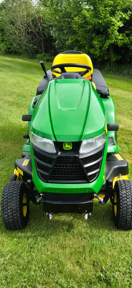 John deere ride on mower - Image 2