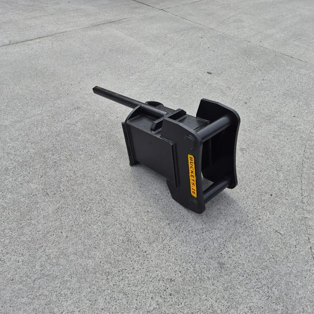 Excavator post spikes - Image 4