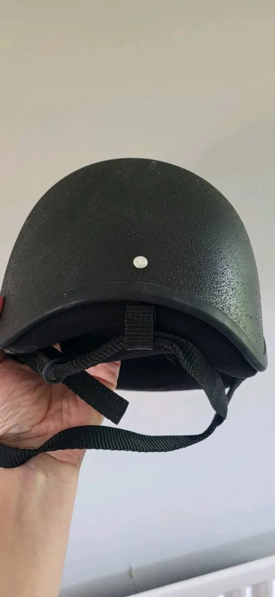 Riding helmet - Image 2