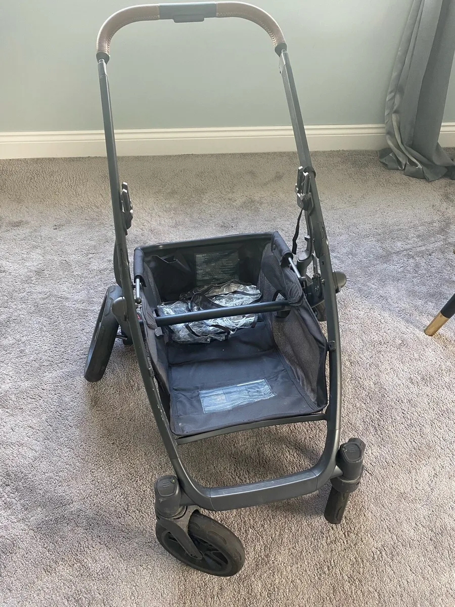 Uppababy Vista V2 - Image 2