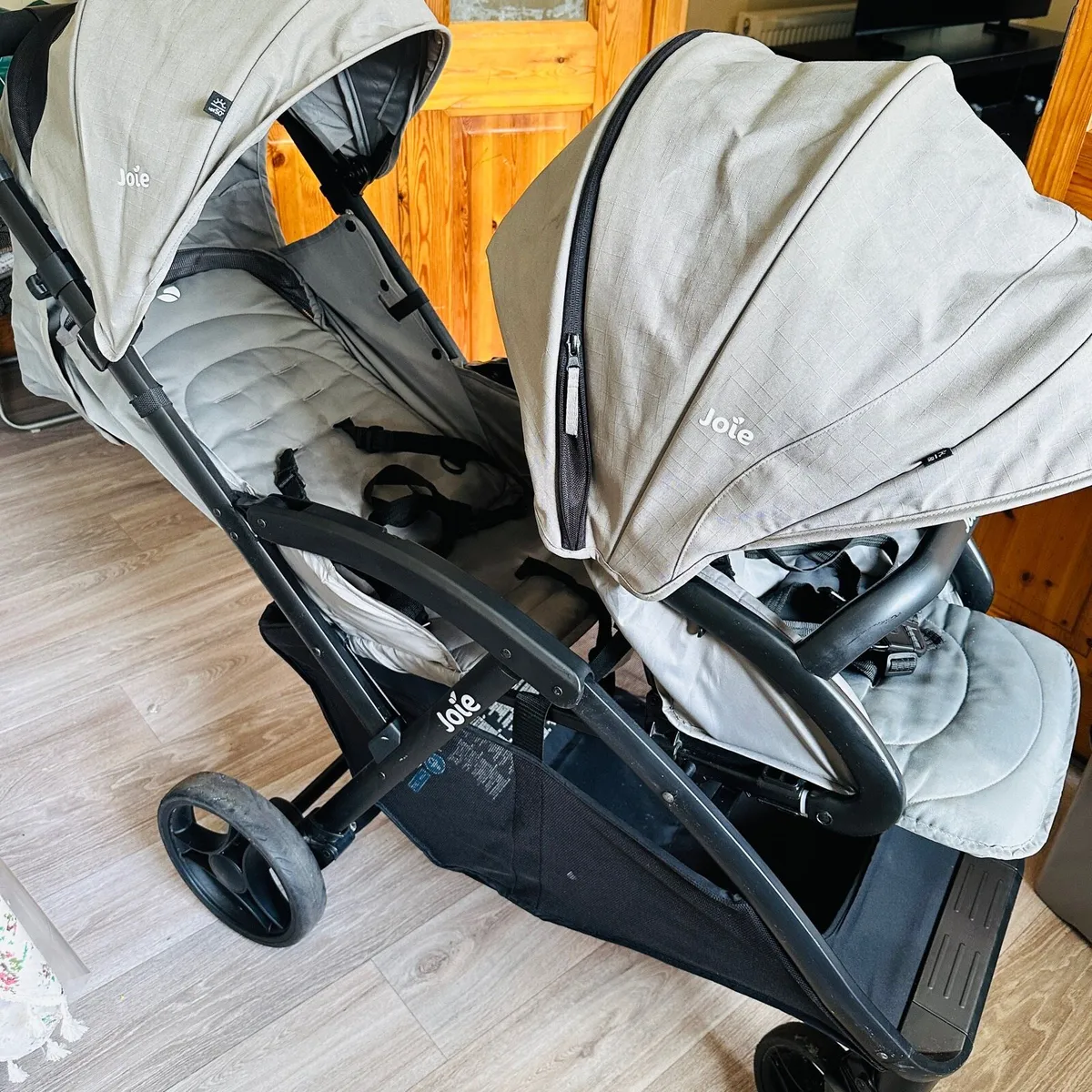 Joie double stroller- very good condition-140€ - Image 2