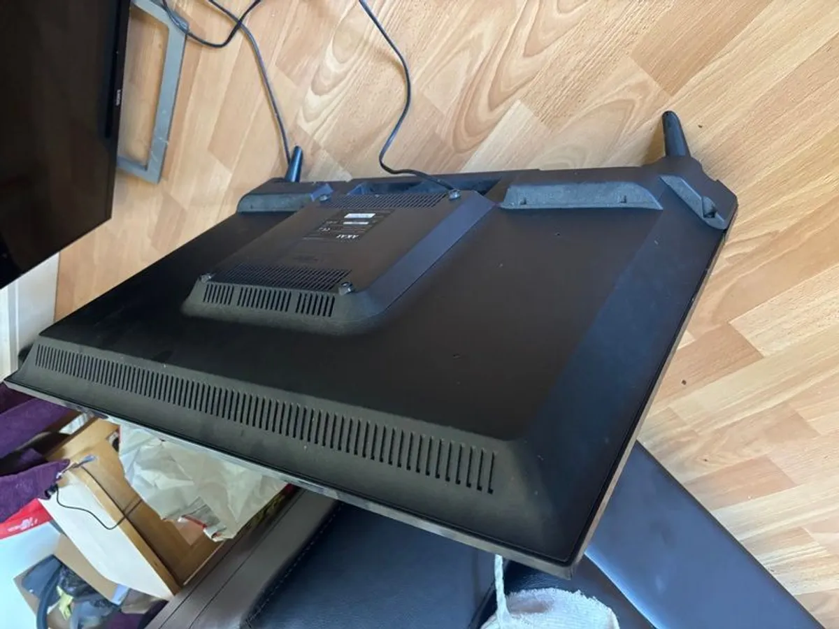 TVs for spares for free - Image 1