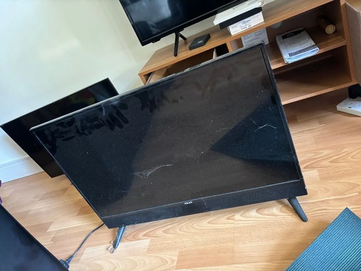 TVs for spares for free - Image 2