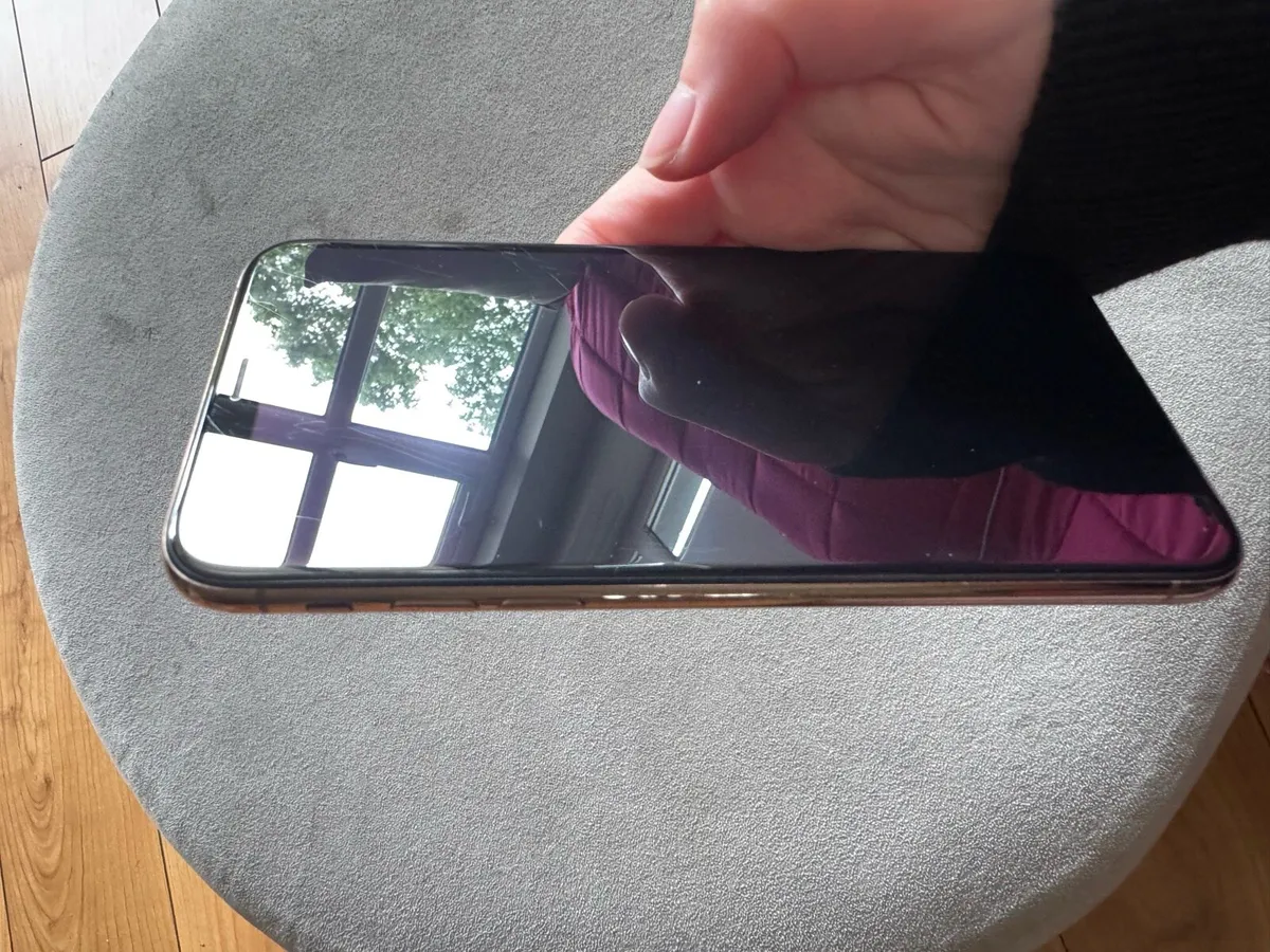 iPhone xs unlocked 256 GB - Image 4