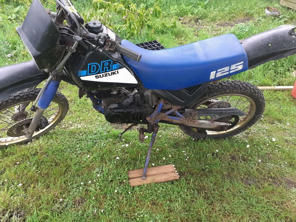 Suzuki dr 125