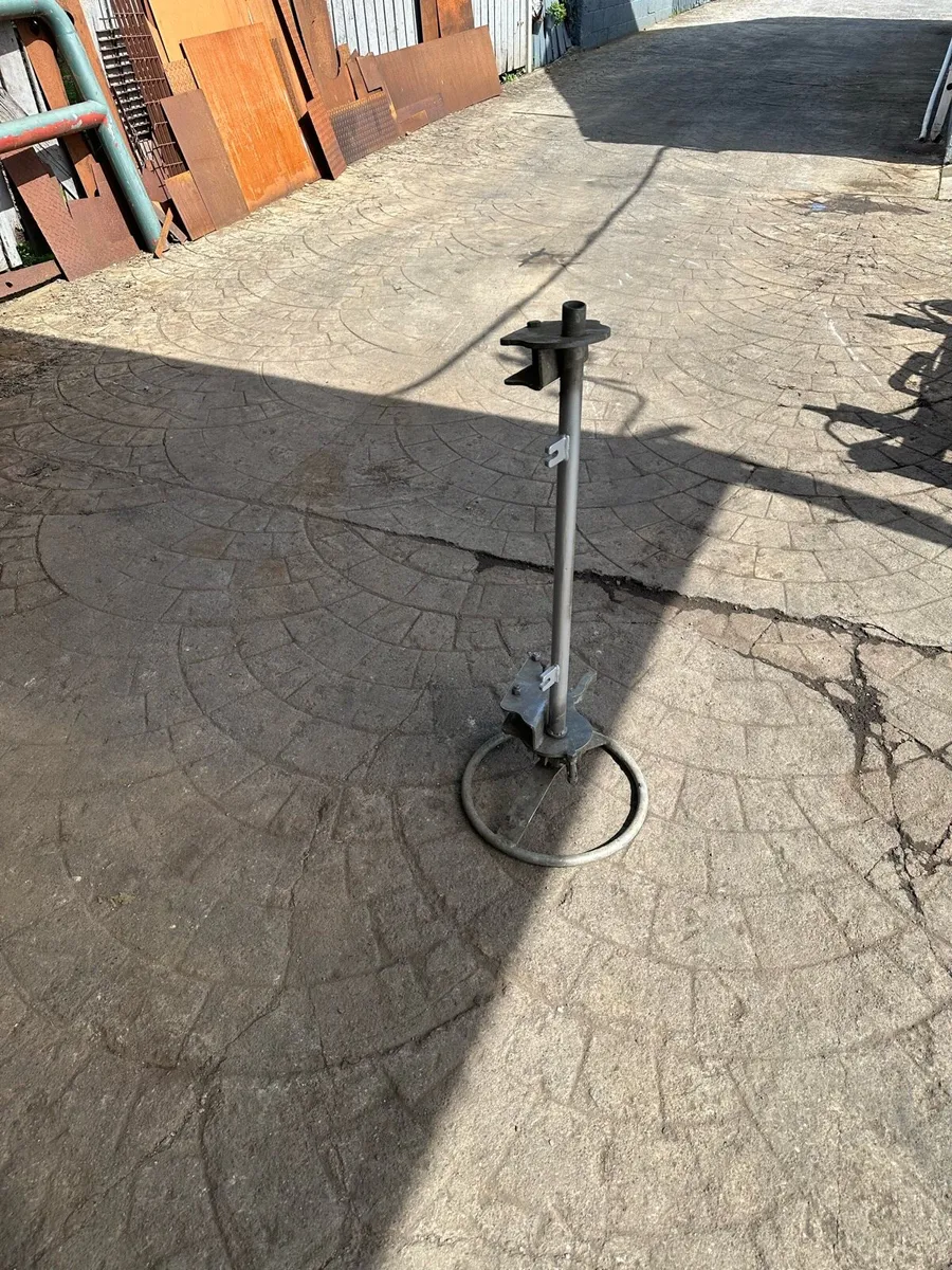 Hoof hoist - Image 1
