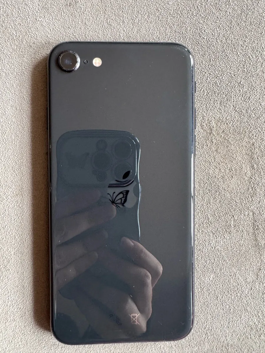 iPhone SE 128GB unlocked - Image 3