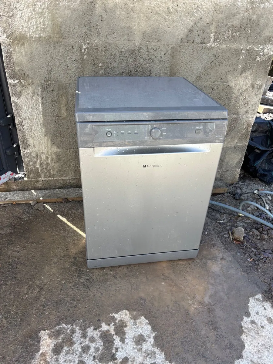 Dishwasher - Image 2