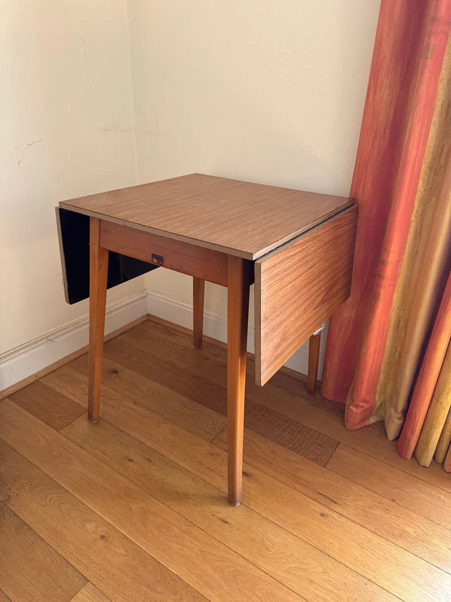 Three section small folding table - Image 1