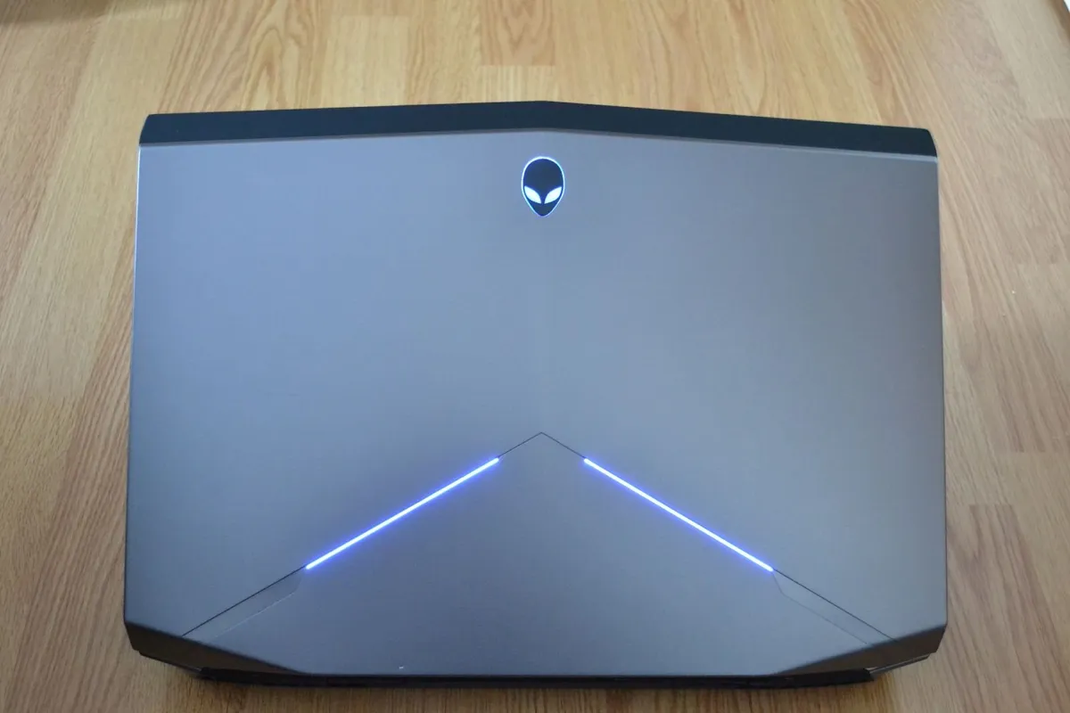 Dell Alienware M17 Gaming Laptop i7, SSD+MS Office - Image 4