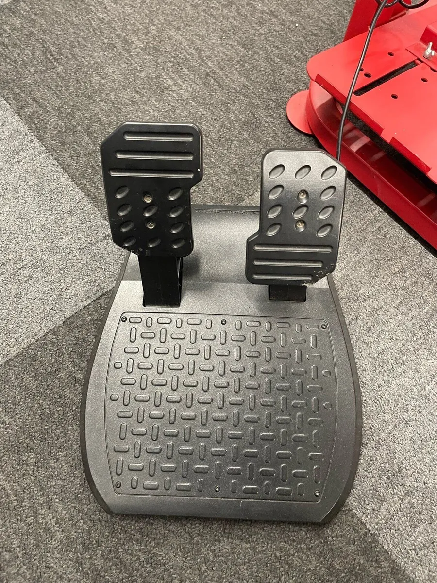 Ferrari Xbox+ Pc Wheel/Pedals/Frame - Image 2
