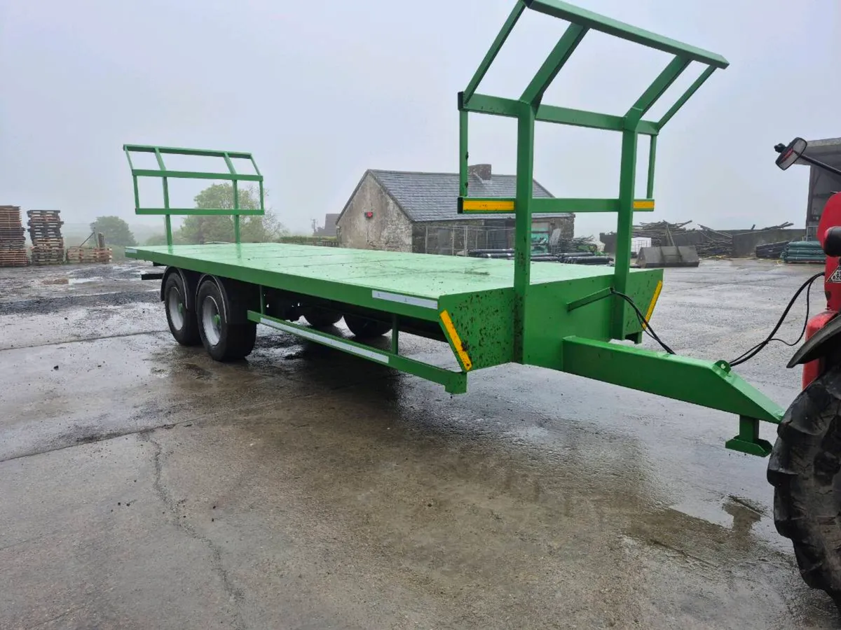Bale trailer - Image 3