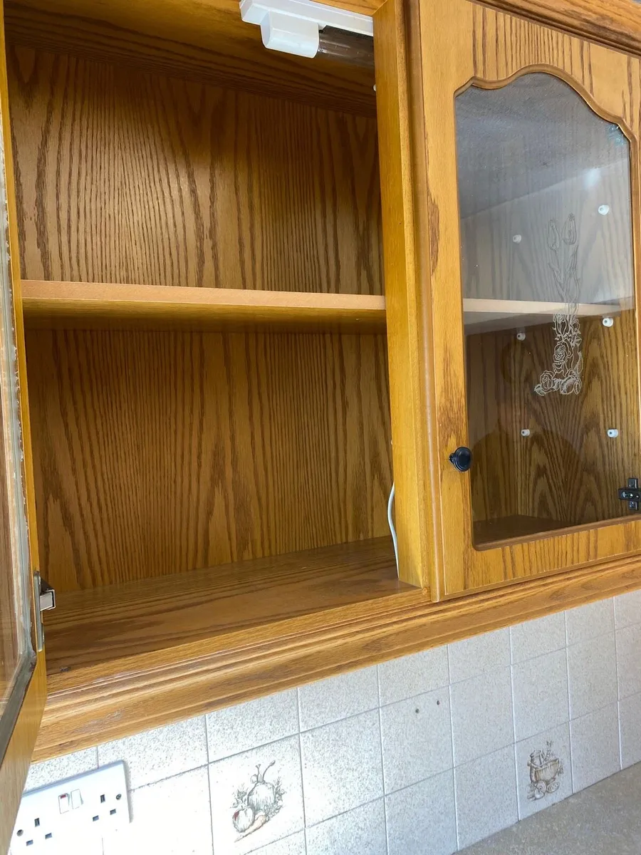 Kitchen units and sink - Image 2