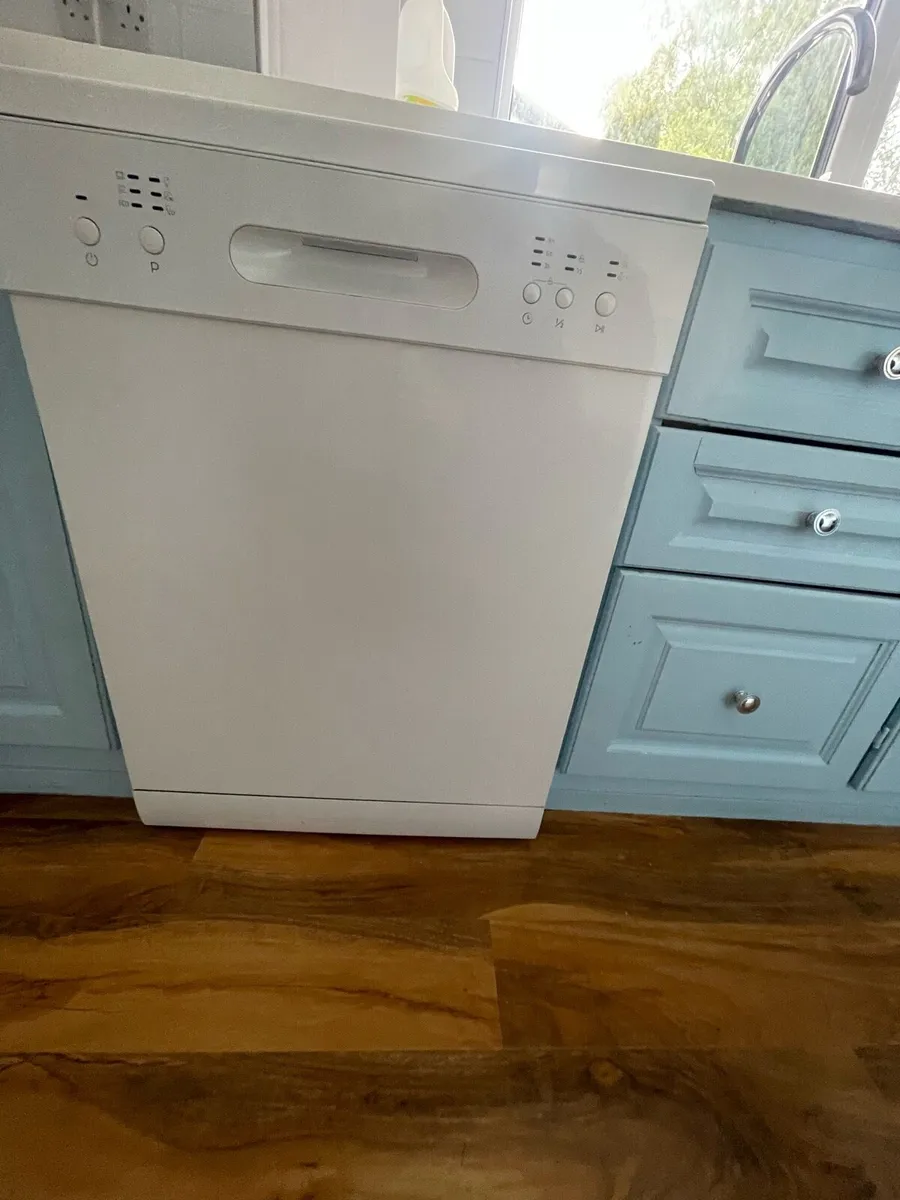 Dishwasher - Image 1
