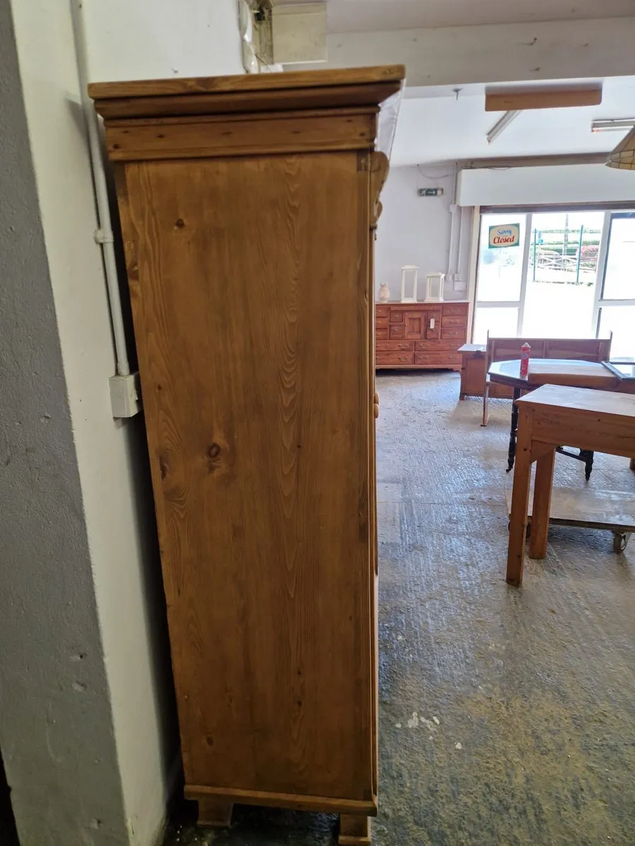 Vintage Dutch pine wardrobe - Image 3