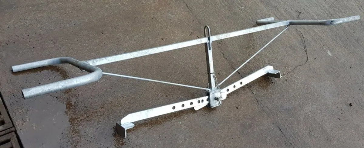TWO MAN KERB LIFTER