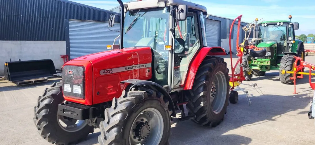 Tractor - Image 4