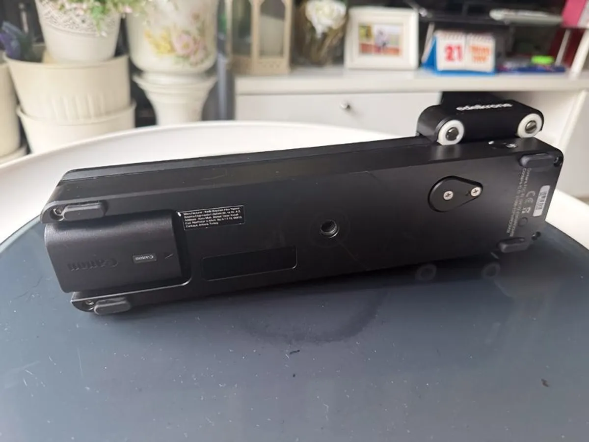 Edelkrone SliderPLUS ONE Motorised Camera Slider | Battery & Charger Included - Image 1