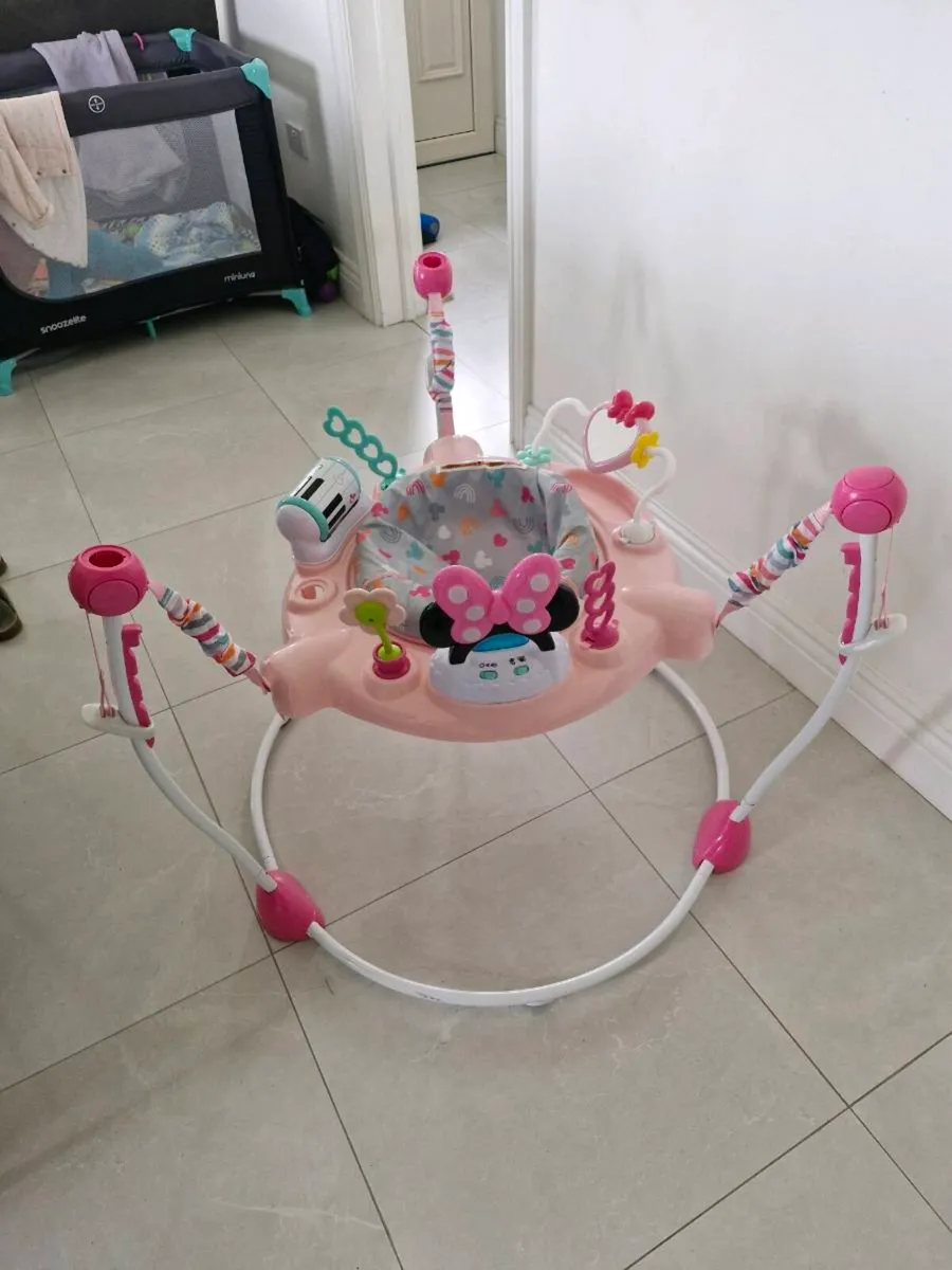 Baby bouncer