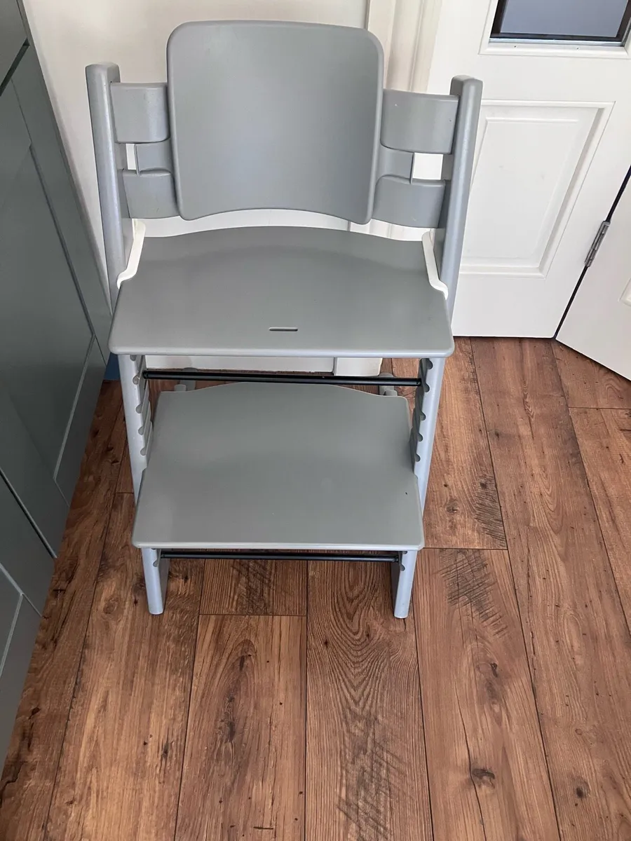 Stokke Tripp Trap - Storm Grey - Image 1