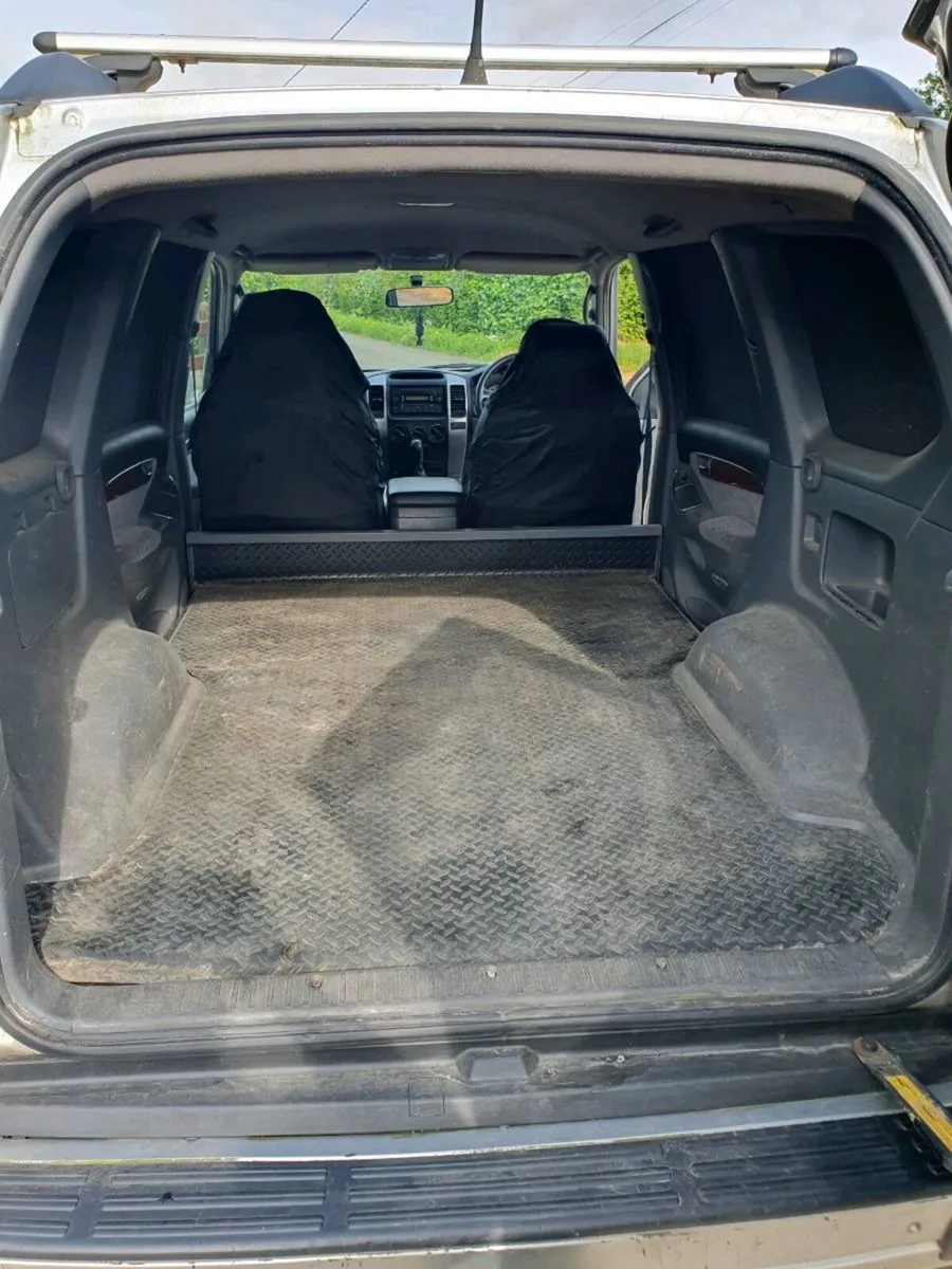 2004 toyota landcruiser - Image 3