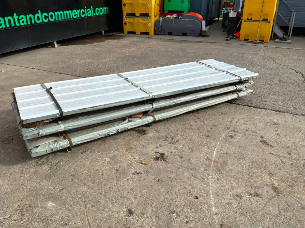 UNUSED 10ft ROOF SHEETING / CLADDING.....1275d. - Image 4