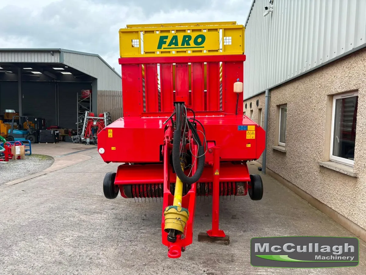 Used Pottinger Faro 4000 Silage Wagon - Image 4