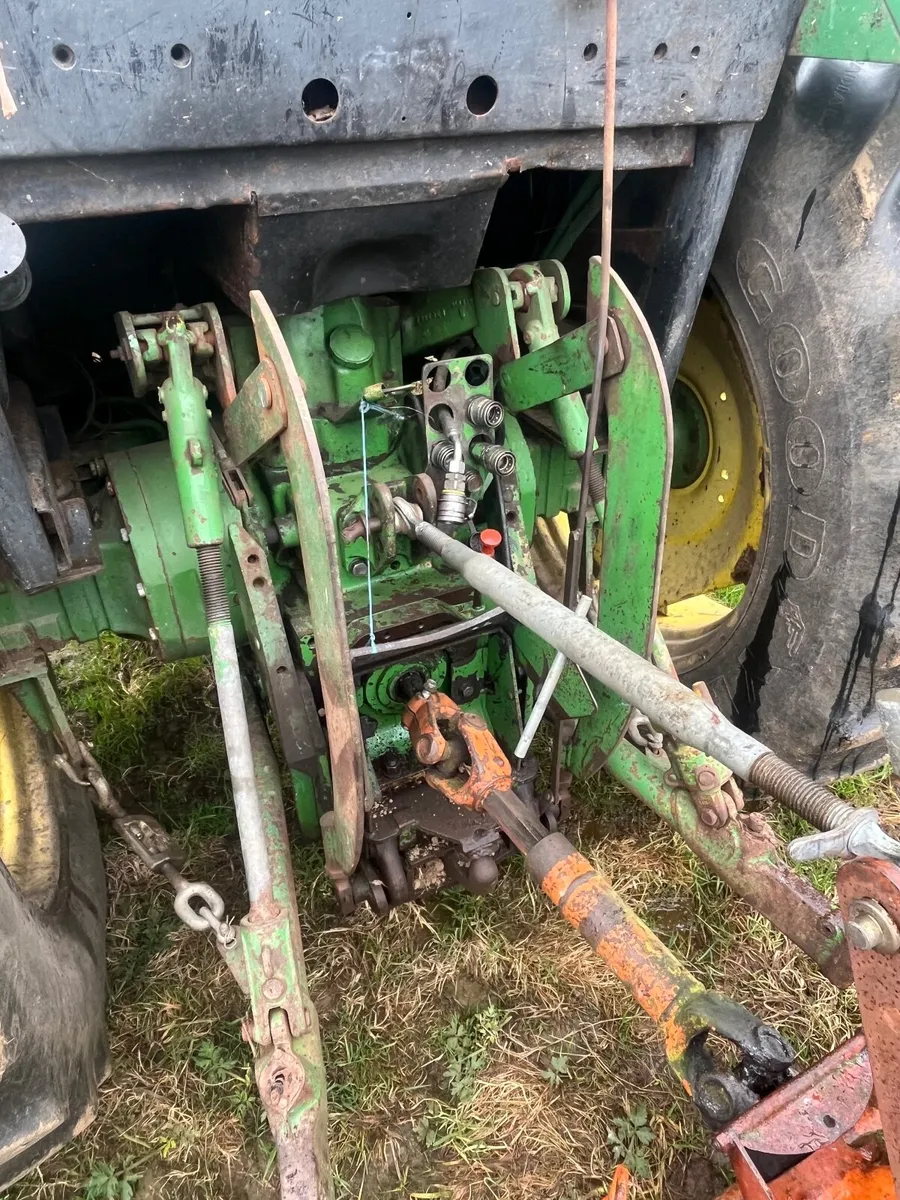 John Deere 3050 - Image 2