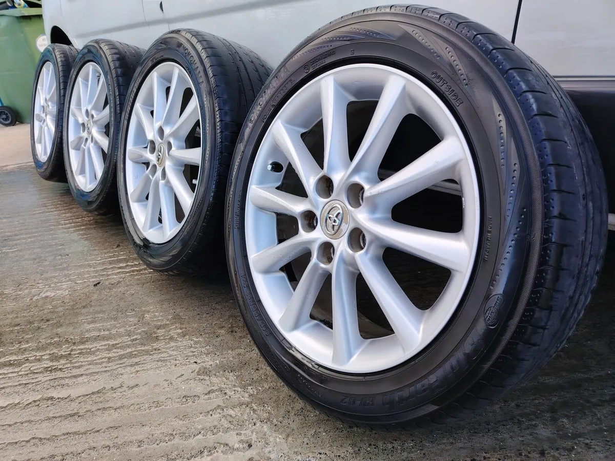 17" Toyota alloy wheels - Image 1