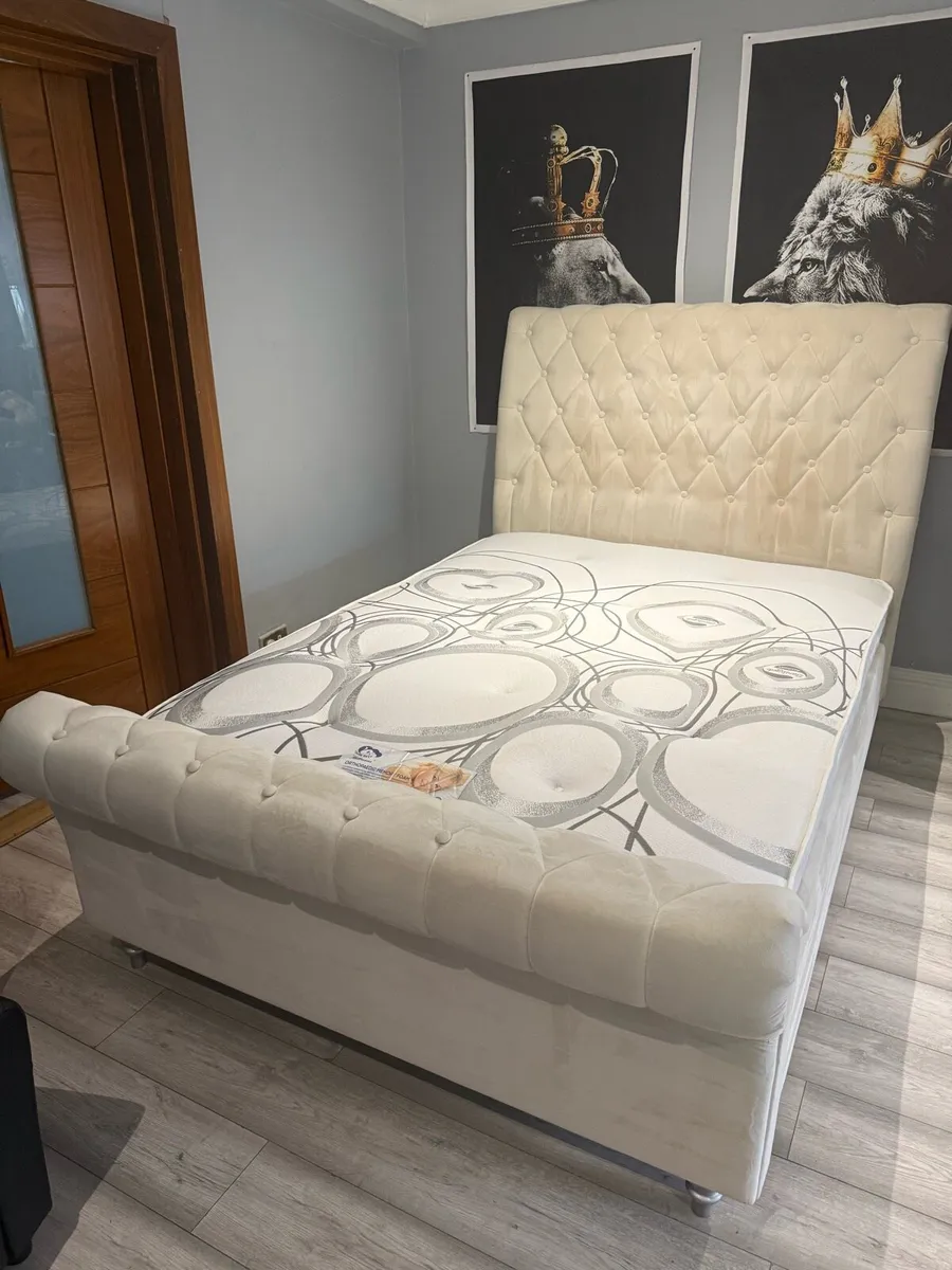 Double bed and mattress - Image 2