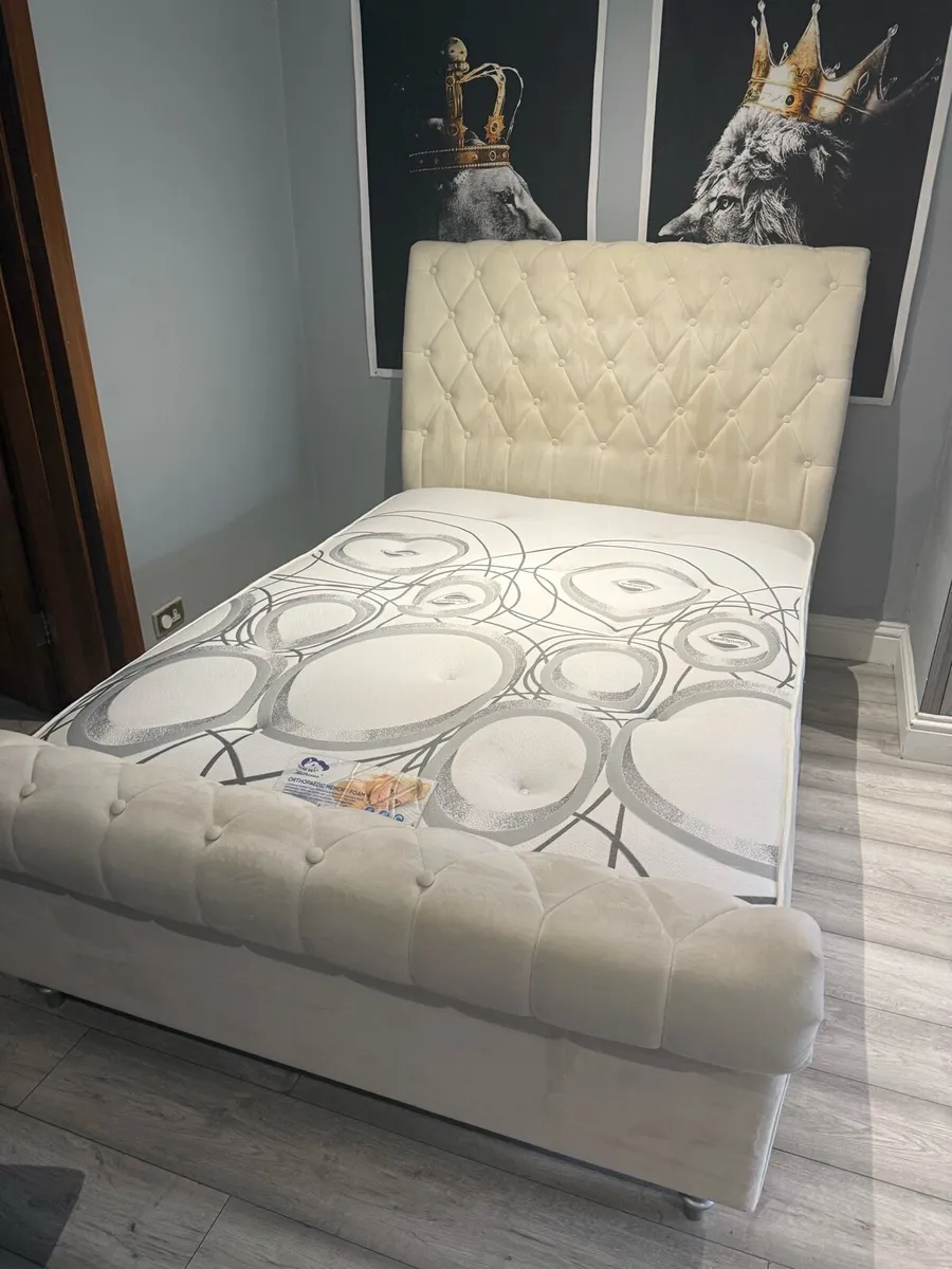 Double bed and mattress - Image 3