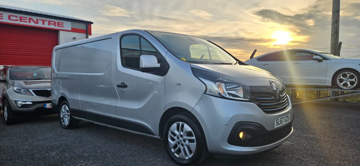 Renault Trafic SPORT - Image 3