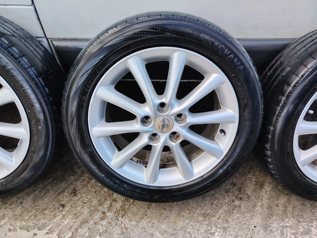 17" Toyota alloy wheels - Image 2