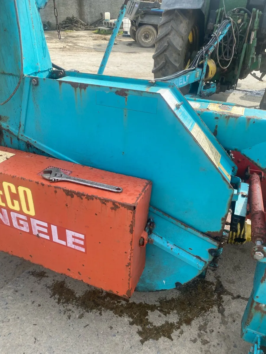 Mengele 25 silage harvester - Image 4