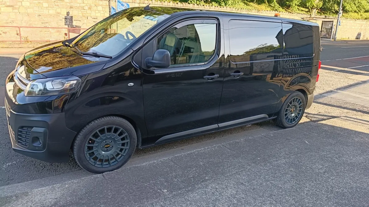 Citroen Dispatch ENT. 2019 Windows Cleaning Van - Image 4